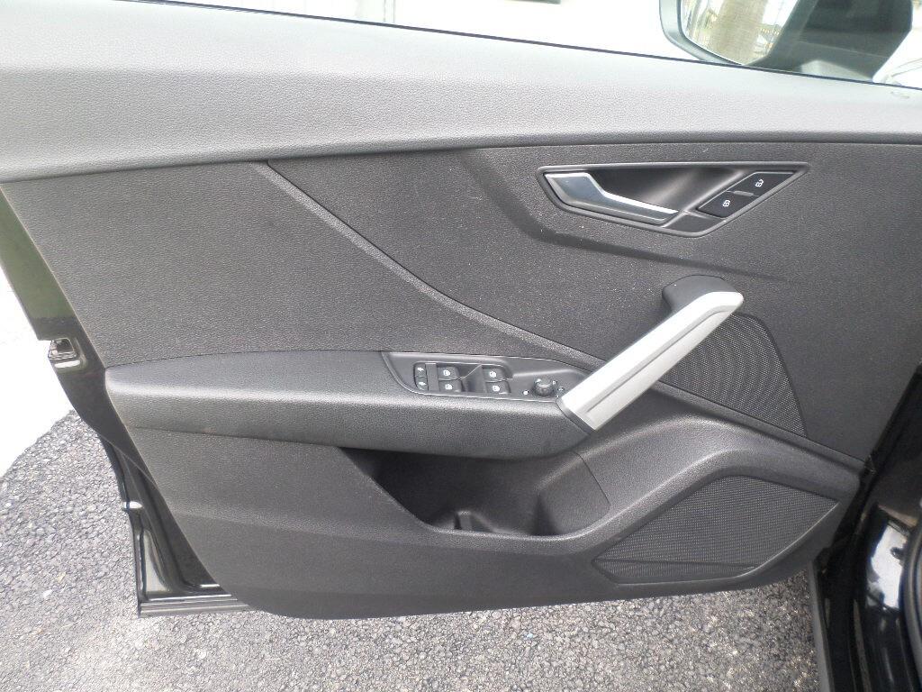 Audi Q2 30 TDI Business