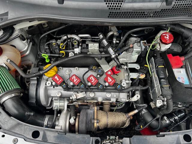 Abarth 500 1.4 Turbo T-Jet MTA Custom