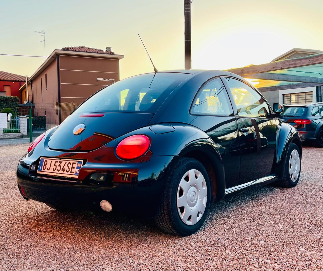Volkswagen New Beetle 1.6