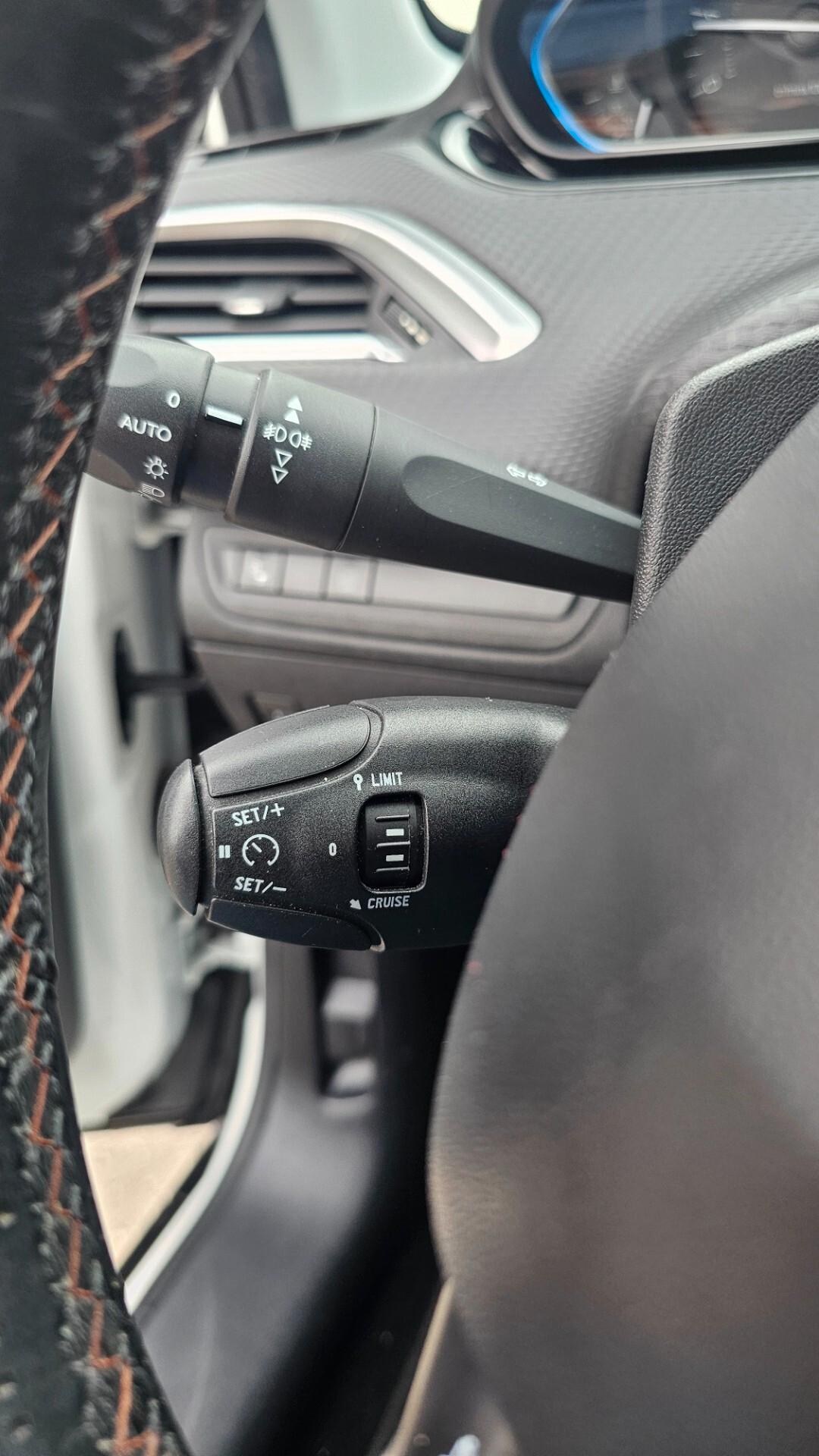 Peugeot 2008 BlueHDi NEOPATENTATI