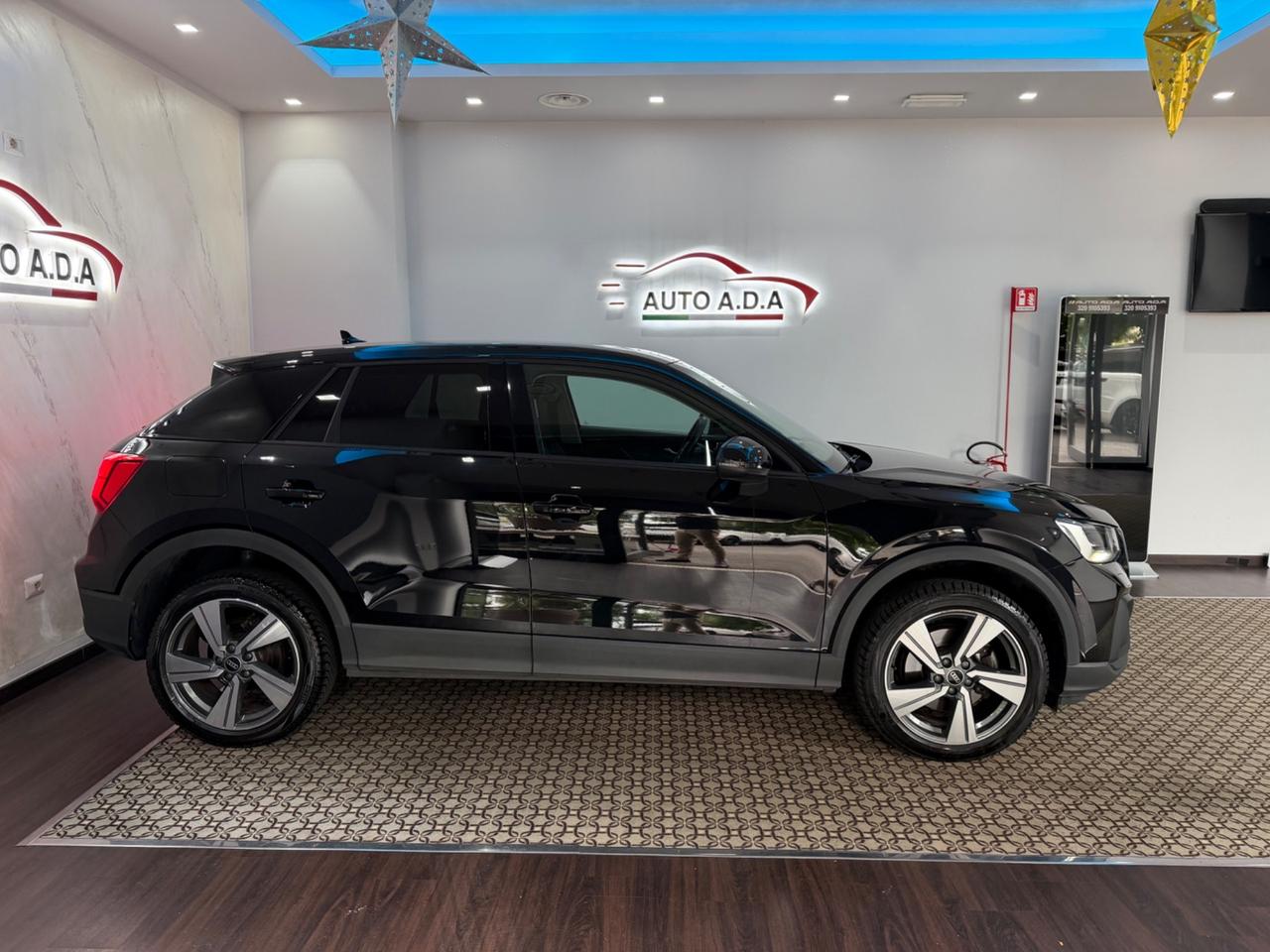 Audi Q2 35 TDI S tronic Identity Black