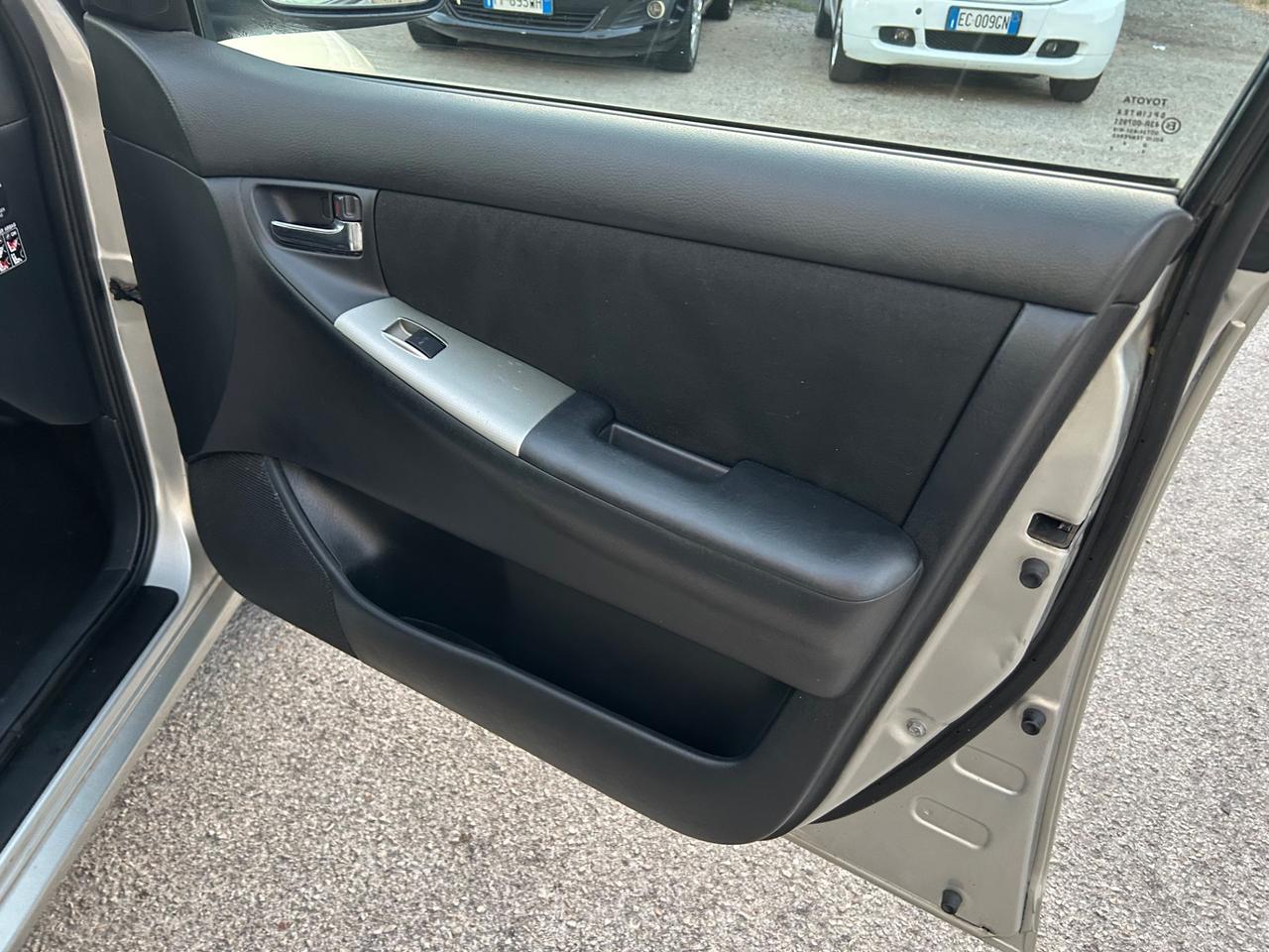 Toyota Corolla 2.0 16V D-4D 5 porte Sol