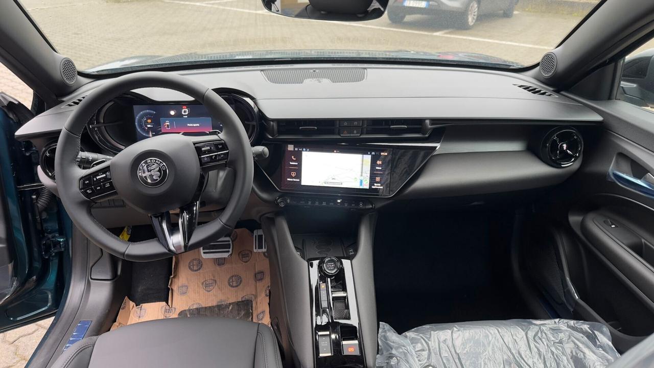 Alfa Romeo Junior 1.2 145 CV Hybrid eDCT6 Ti