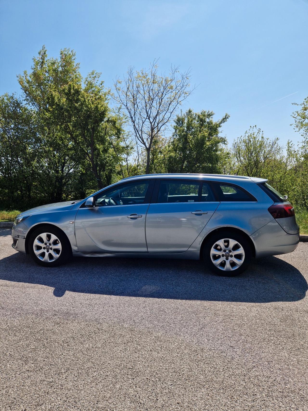 Opel Insignia 2.0 diesel 140CV - Station Wagon