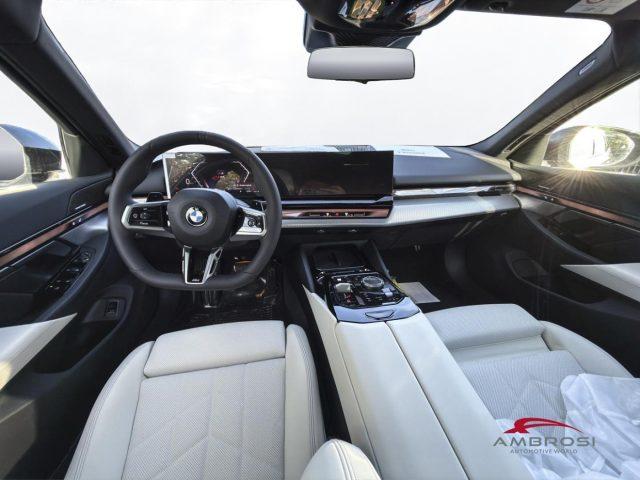 BMW 520 Serie 5 d xDrive Touring Msport Travel Package