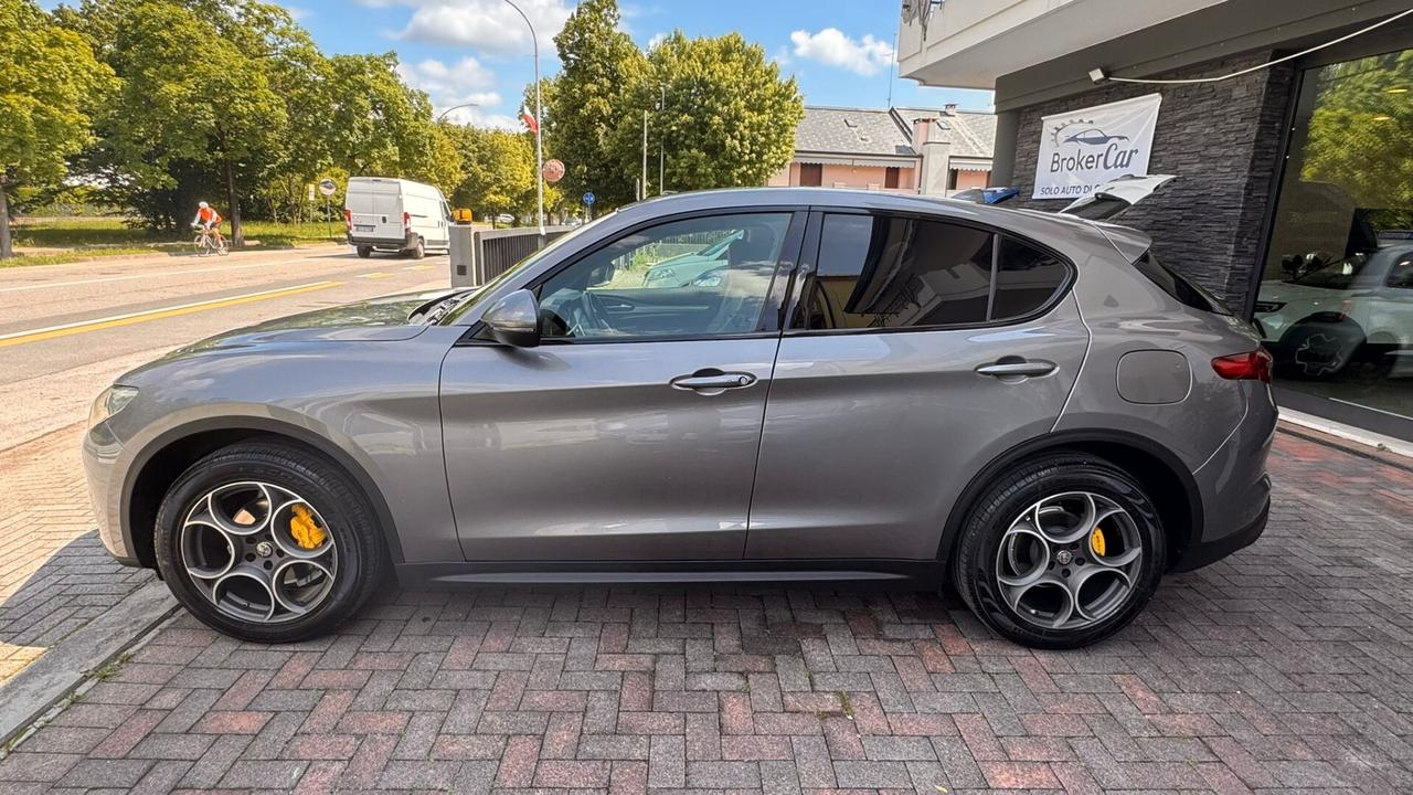 Alfa Romeo Stelvio 2.2 Turbodiesel 210 CV AT8 Q4 Executive