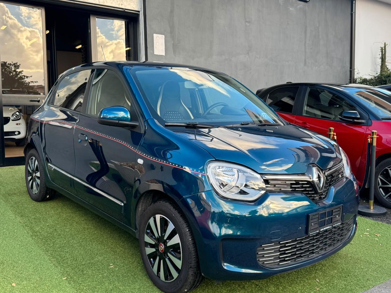 Renault Twingo 1.0 71CV SIGNATURE **PELLE NAVI SENSORI LED CAMERA GARANZIA PRONTA CONSEGNA NEOPATENTATI