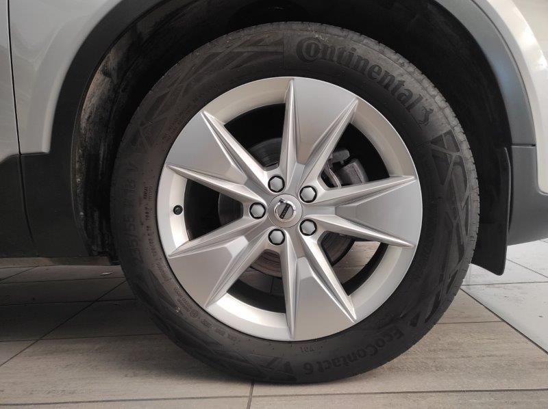 VOLVO XC40 (2017-->) - XC40 T2 Core