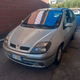 Renault Scenic Grand Scénic 1.9 dCi Luxe Dynamique