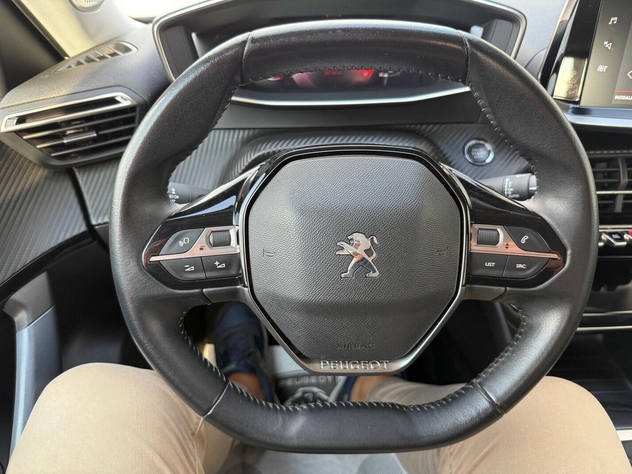 Peugeot 2008 BlueHDi 110 S&S Allure Pack