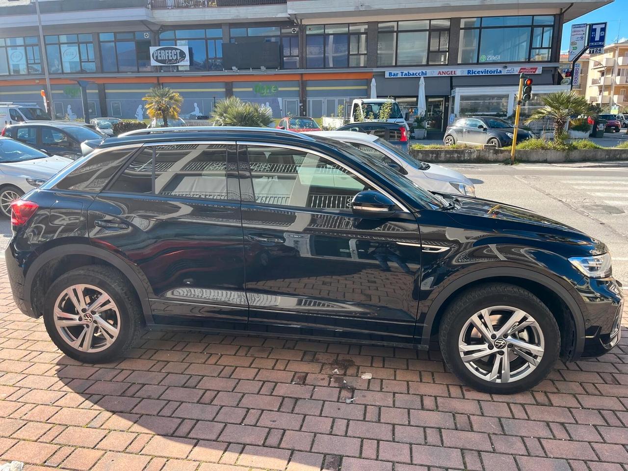 VOLKSWAGEN T-ROC 2,0 TDI 150 CV DSG R-LINE 5P