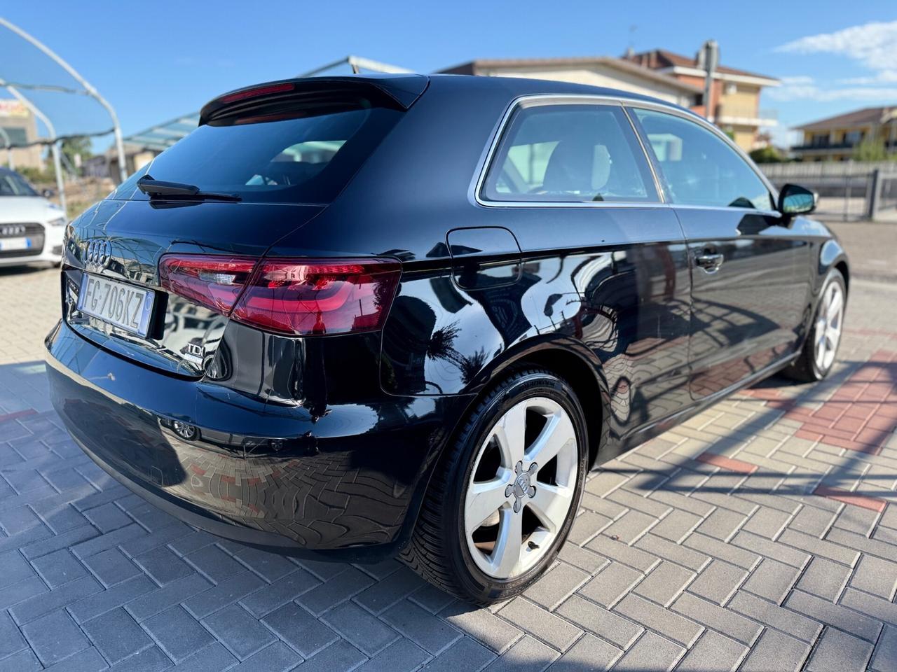 Audi A3 1.6 TDI Design 3 PORTE EURO6