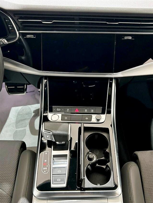 Audi Q8 50 TDI 286 CV quattro tiptronic