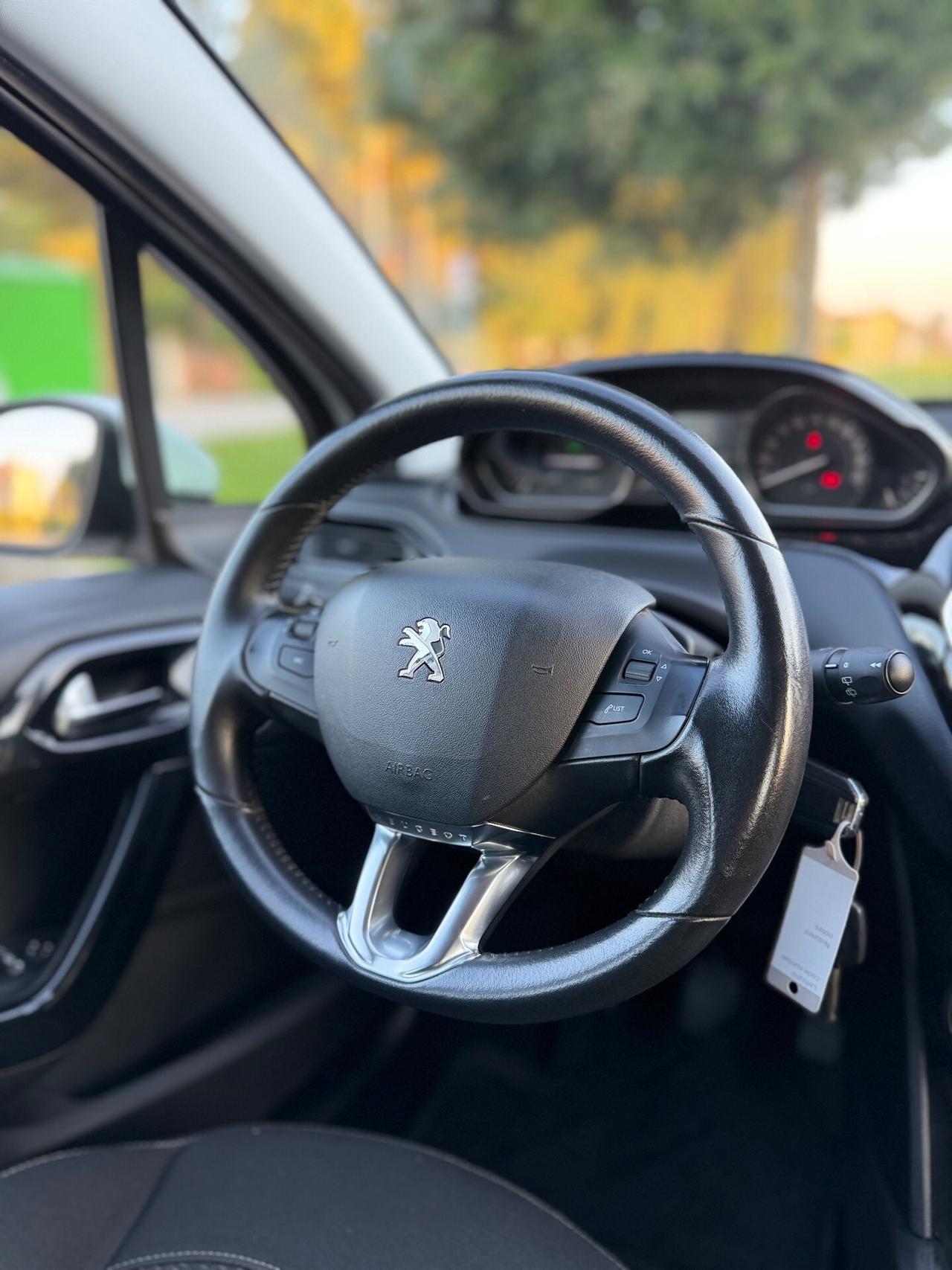 Peugeot 208 PureTech 100 Stop&Start 5 porte Allure