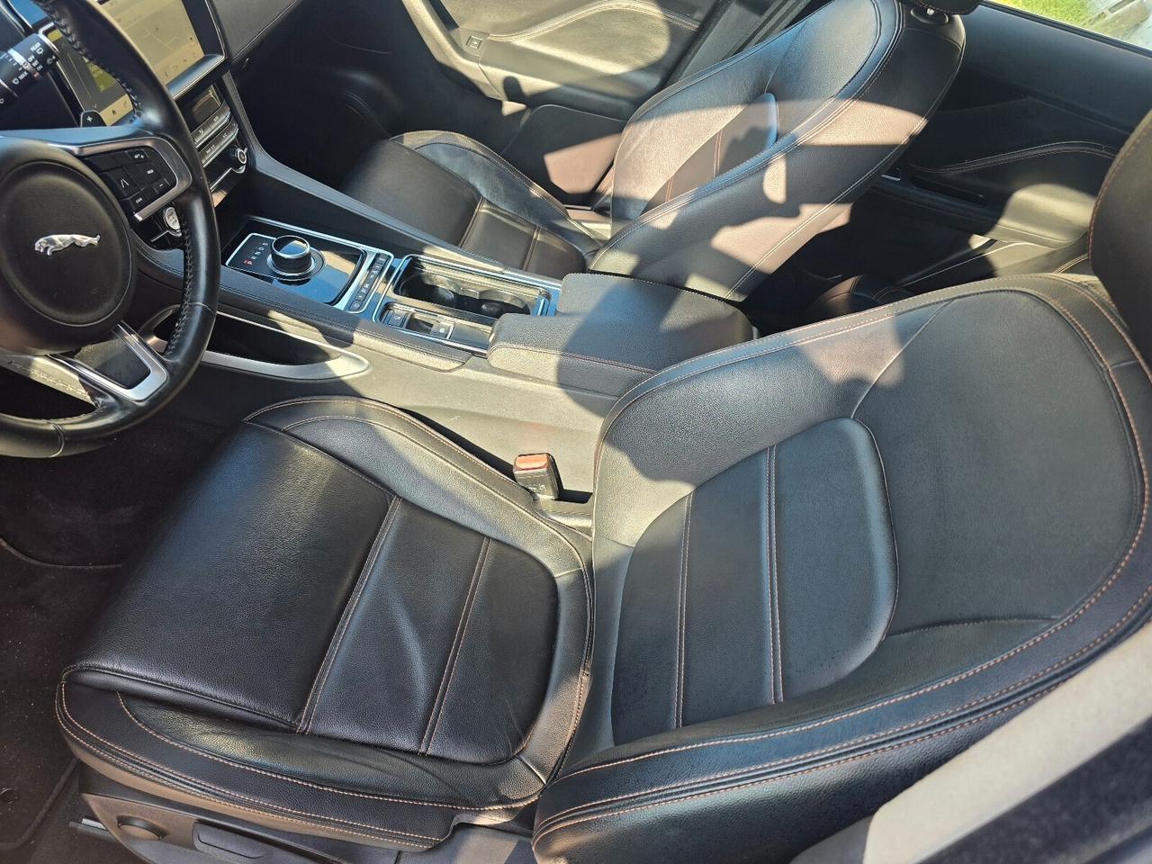 Jaguar F-Pace 2.0 D 180 CV AWD aut. Prestige