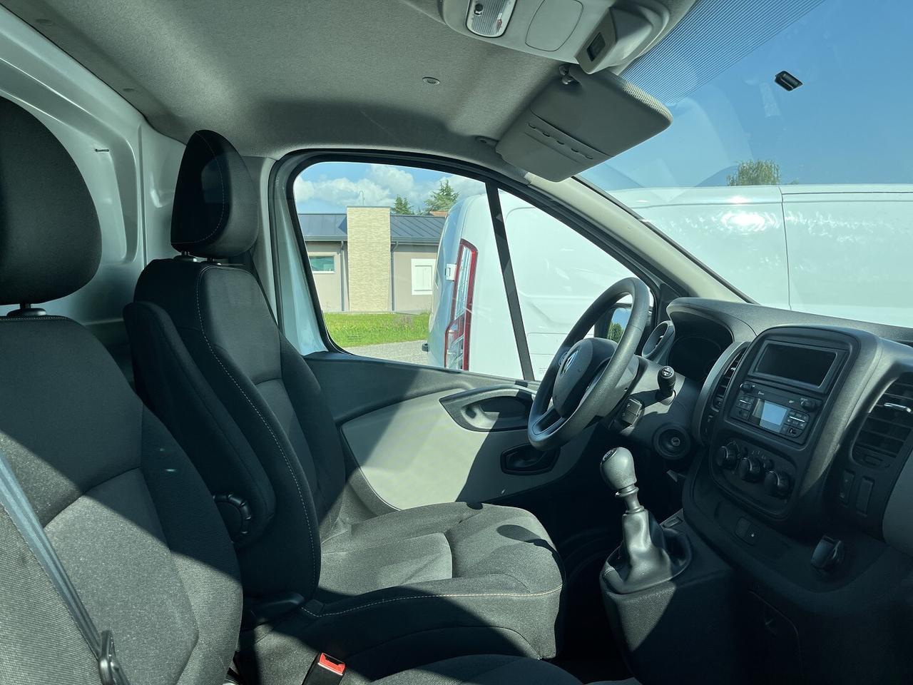 RENAULT TRAFIC L1H1 T27 1600 DCI 120 CV
