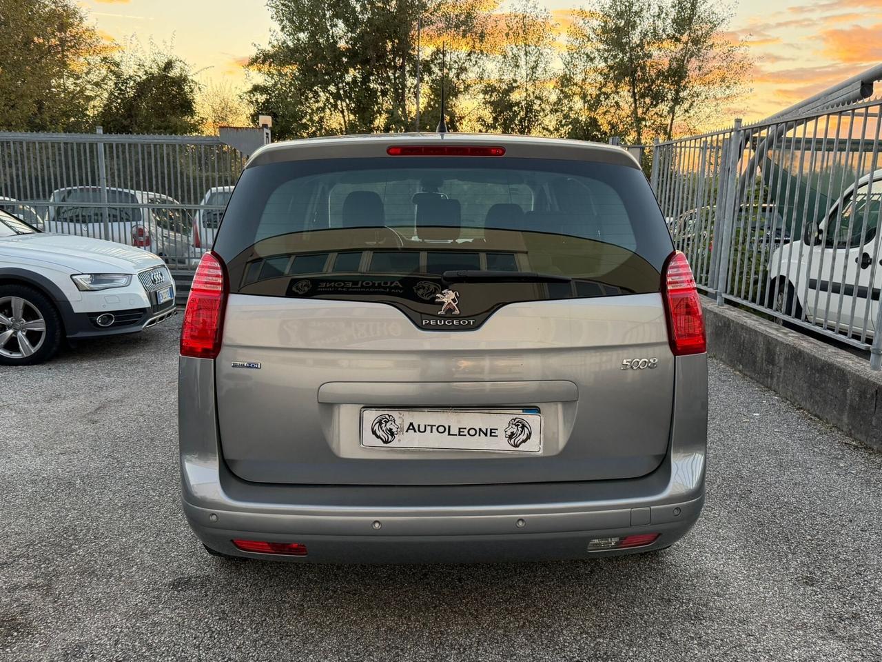 Peugeot 5008 BlueHDi 120 EAT6 S&S Allure