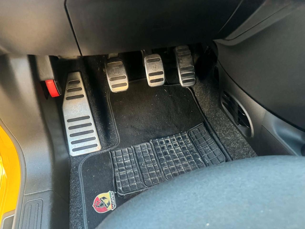 Abarth 595 1.4 Turbo T-Jet 160 cv