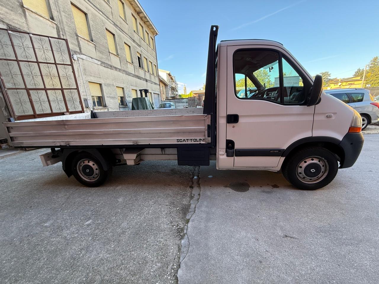 Renault Master T28/100 2.5 dCi PC-TN Furgone Ice