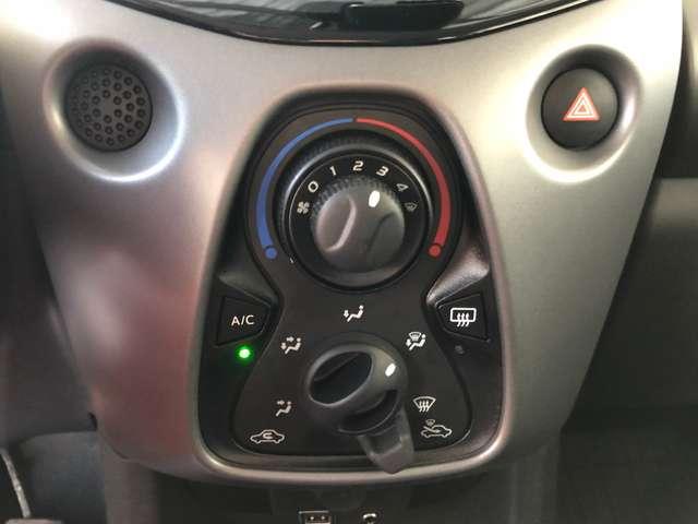 Toyota Aygo 1.0 Connect 72 CV 5 Porte X-Play