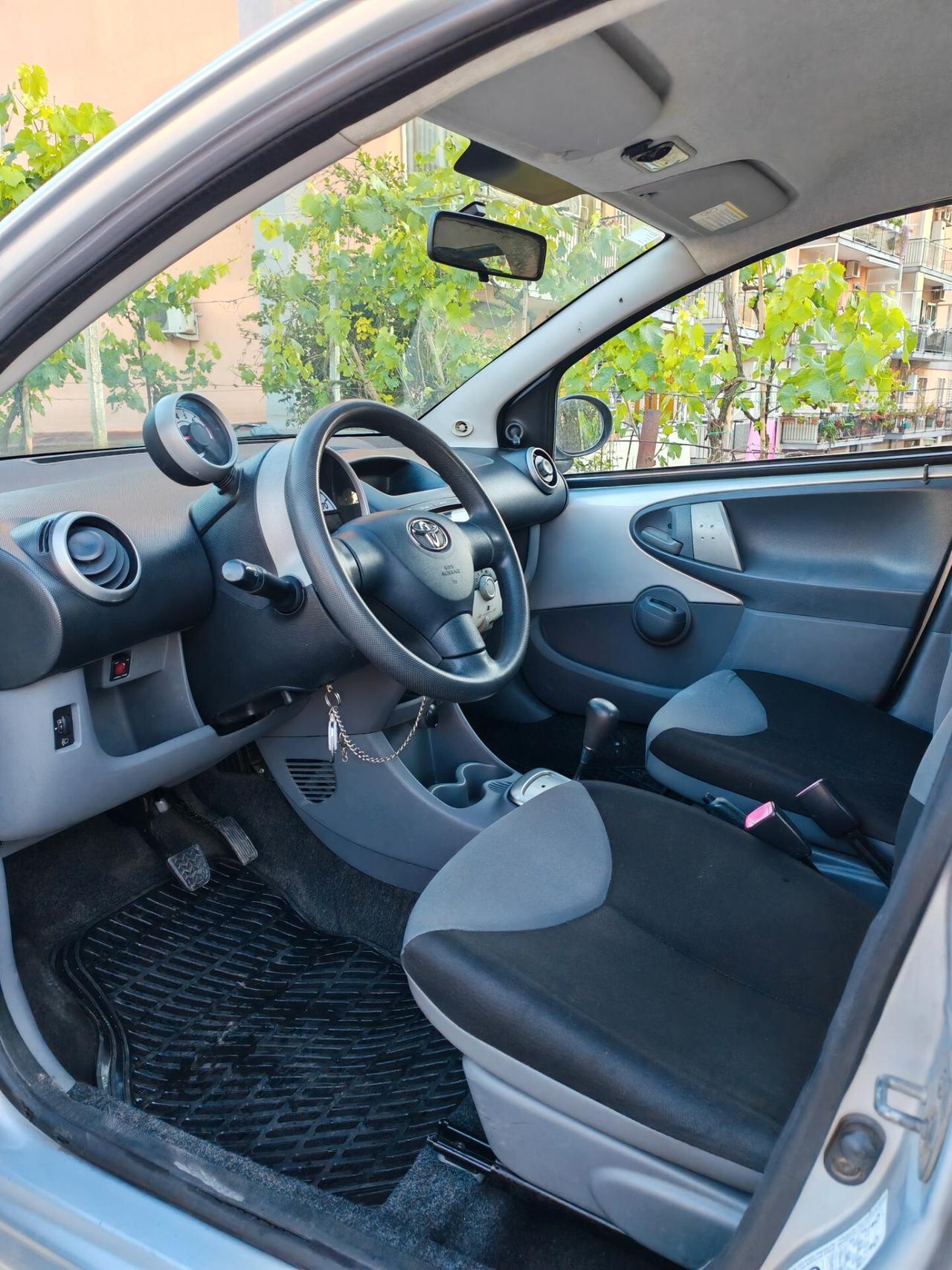 Toyota Aygo AUTOMATICA PERFETTA FRIZIONE NUOVA