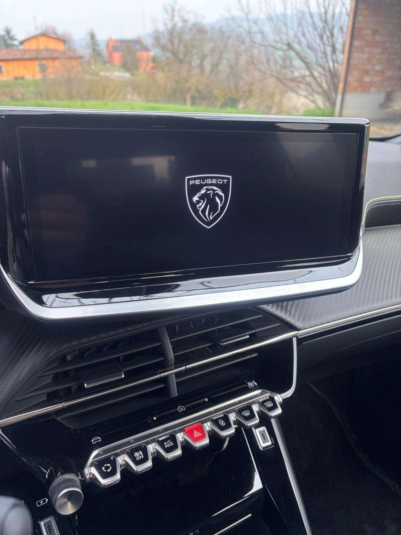 Peugeot 2008 Hybrid GT Exclusive 2025 INCIDENTATA