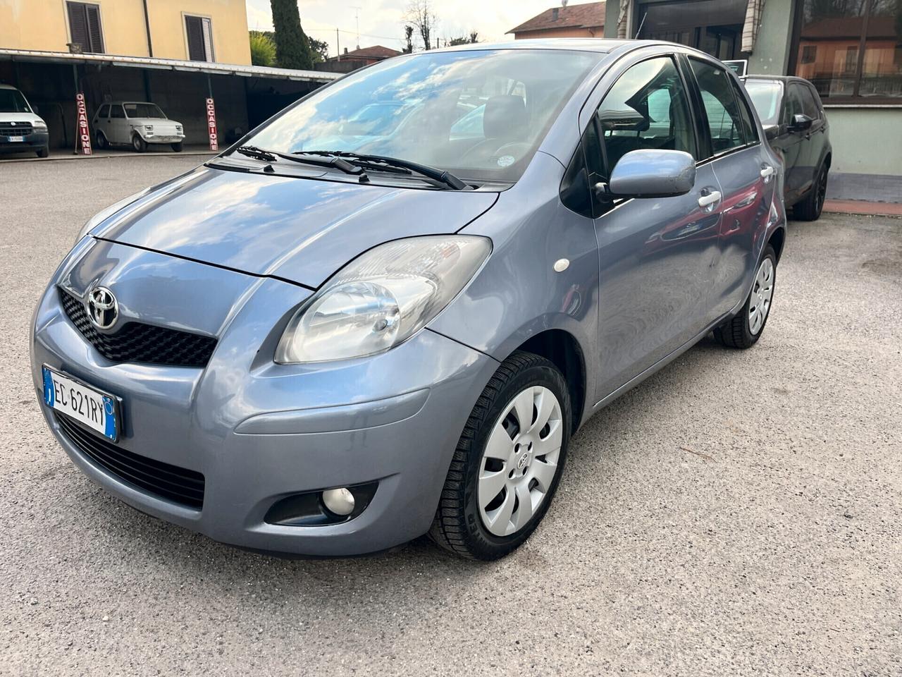 Toyota Yaris 1.0 5 porte Sol