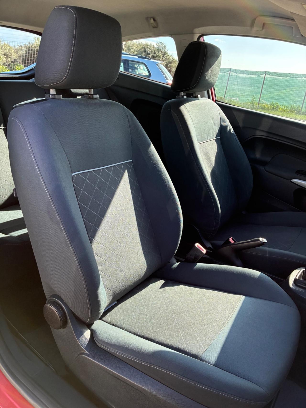 Ford Fiesta 1.4 TDCi 70CV 3 porte Titanium