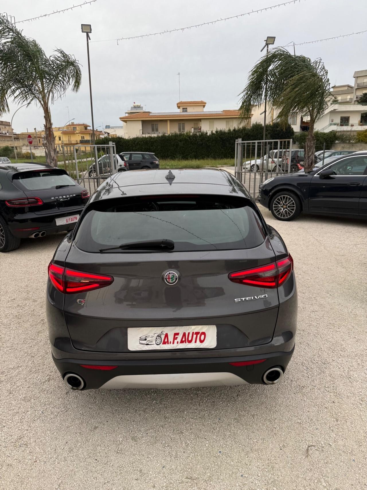 Alfa Romeo Stelvio 2.2 Turbodiesel 190 CV AT8 RWD Executive