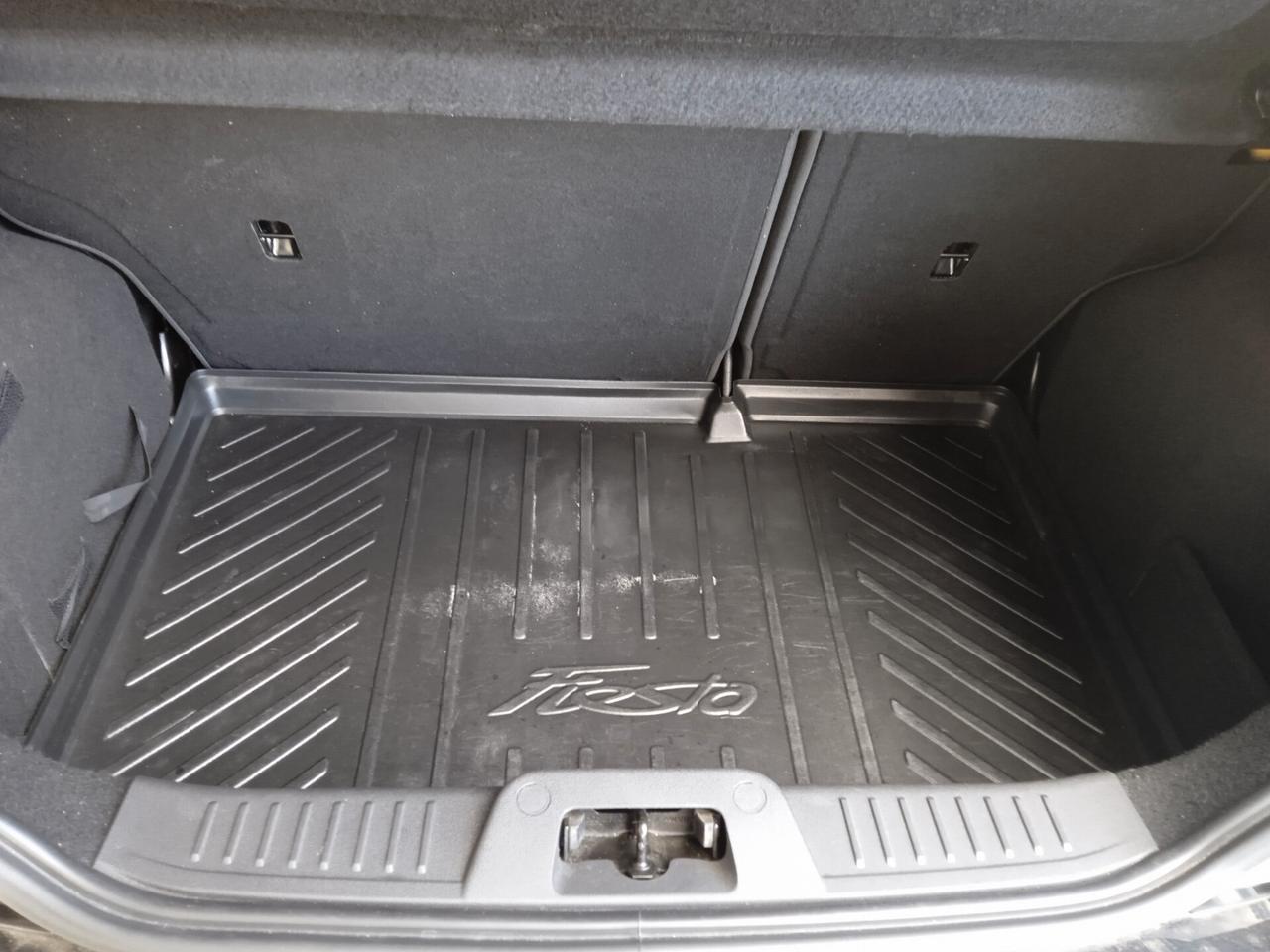 Ford Fiesta ST SPORT PACK 1-2 SENS PARK VETRI SCURI INTERNI PELLE/TESSUTO PRONTA CONSEGNA