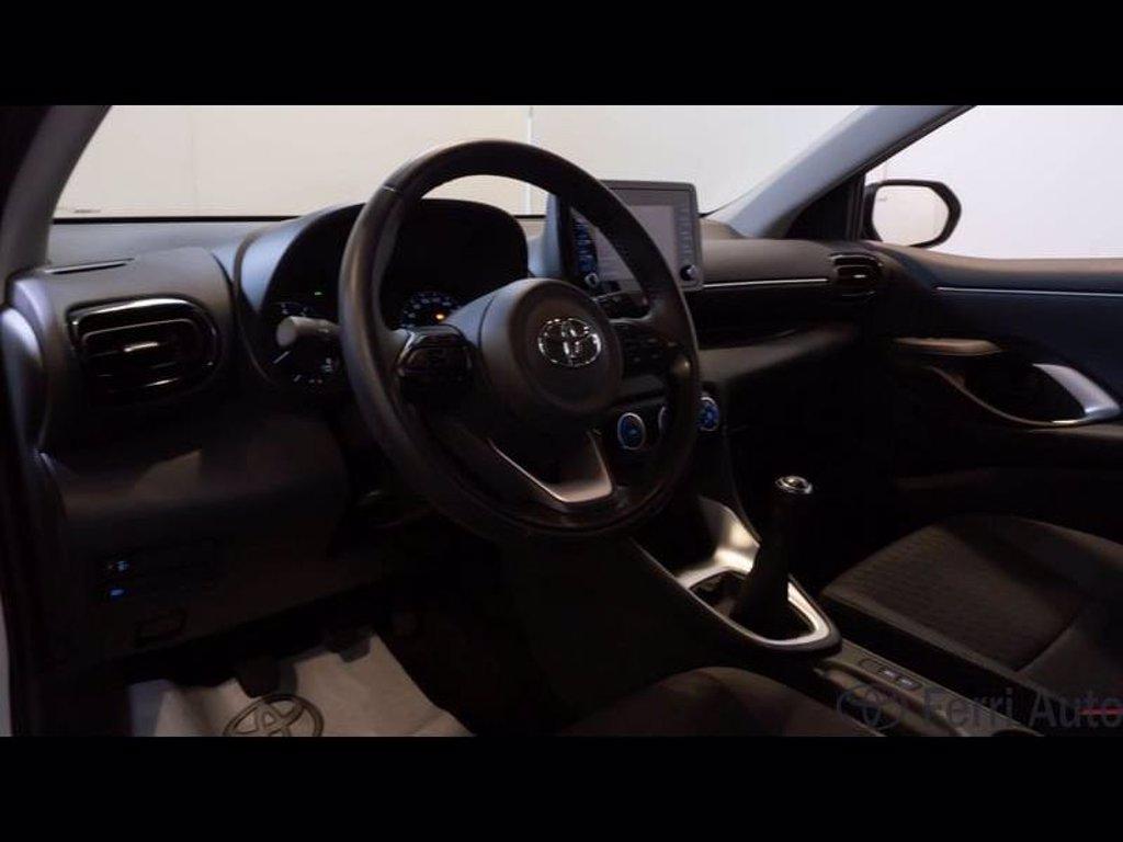 TOYOTA Yaris 1.0 active del 2023