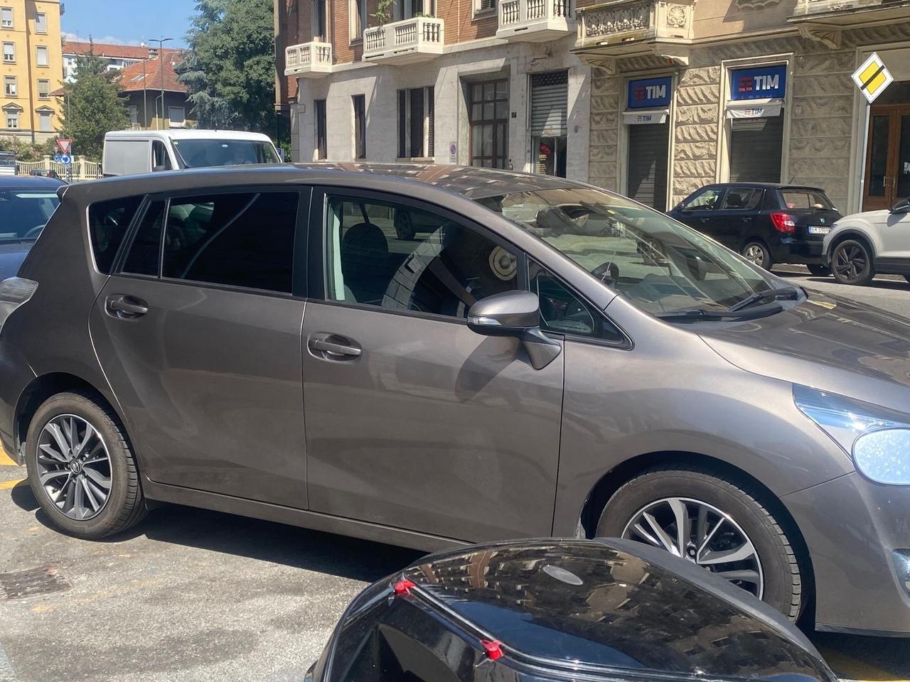 Toyota Verso D-4D Active #11975