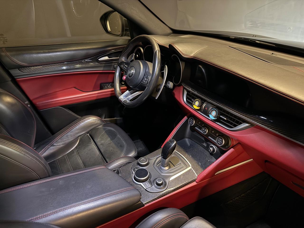 Alfa Romeo Stelvio 2.9 Bi-Turbo V6 510 CV AT8 Quadrifoglio