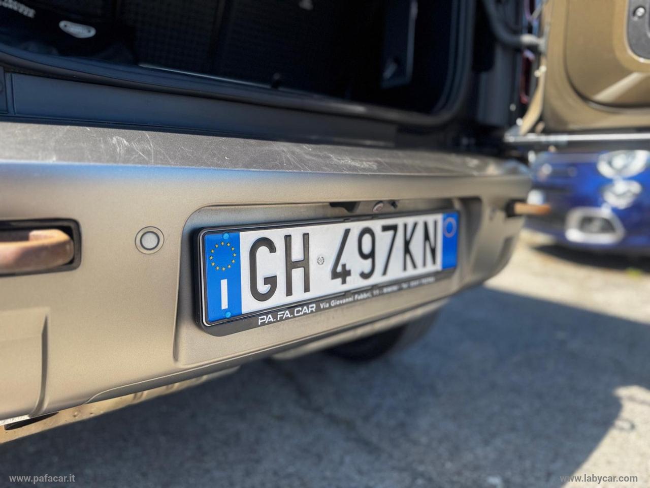 LAND ROVER Defender 90 3.0D I6 200 CV X-Dynamic S