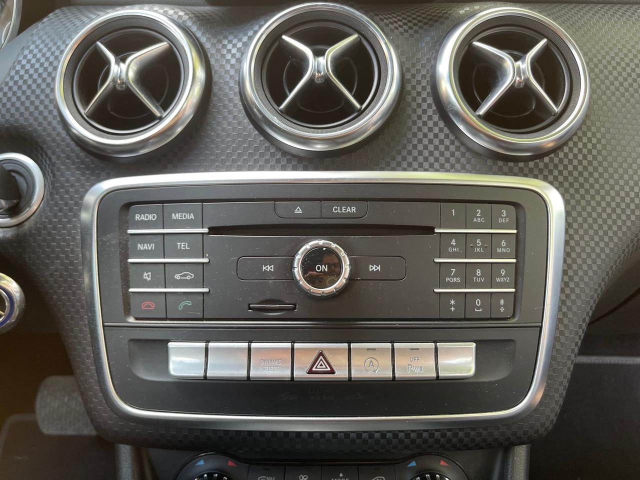 Mercedes-Benz A 200 Business A 200 D