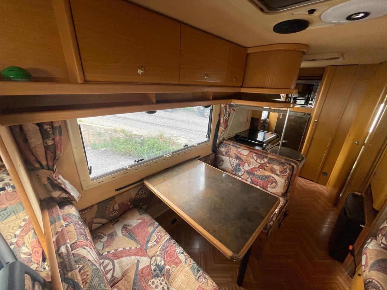 Laika ducato 2.8 DTI 122cv 5 posti letto