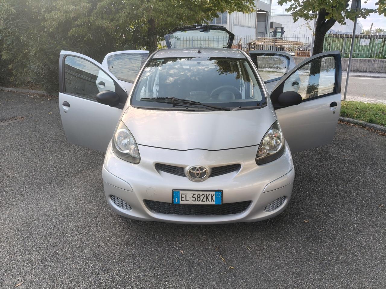 Toyota Aygo 1.0 5 porte 2012 SOLO 45.000 KM