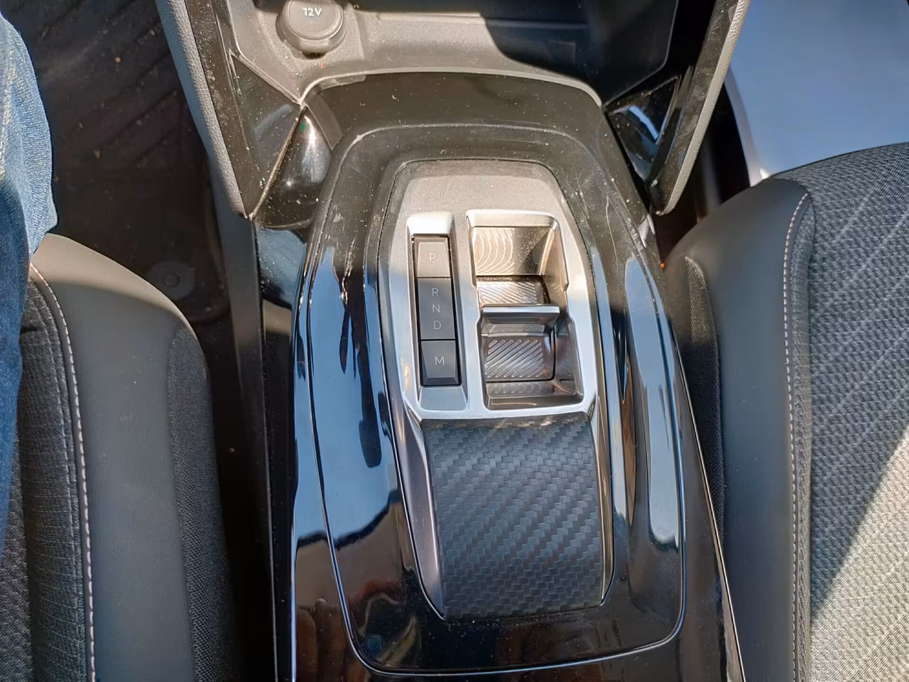 Peugeot 208 Hybrid 110 e-DCS6 Allure