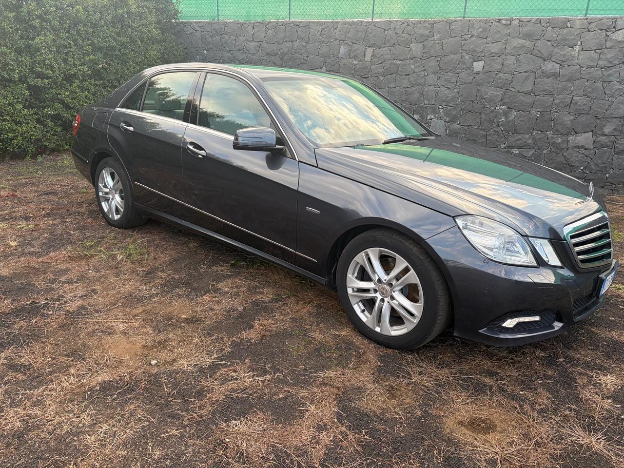 Mercedes-benz E 250 CDI BlueEFFICIENCY Avantgarde