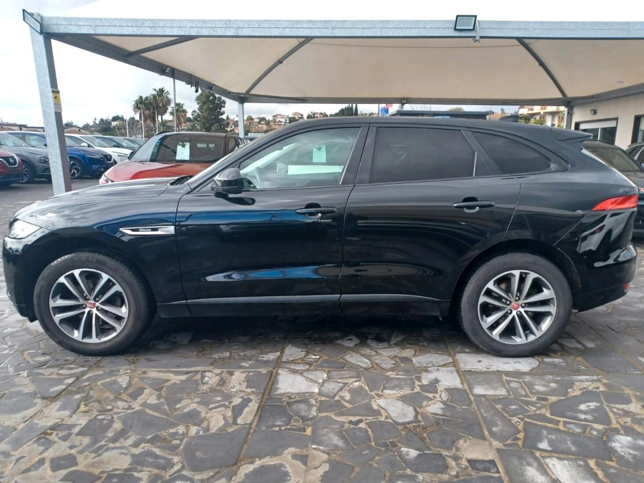 Jaguar F-Pace 2.0 D 180 CV AWD Portfolio