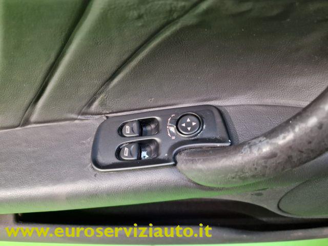 ALFA ROMEO GT 1.9 JTDM 16V Distinctive Q2