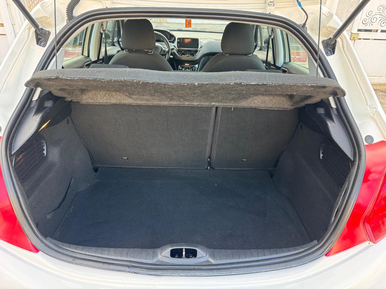 Peugeot 208 1.2 BENZINA 82CV Active 11/2013