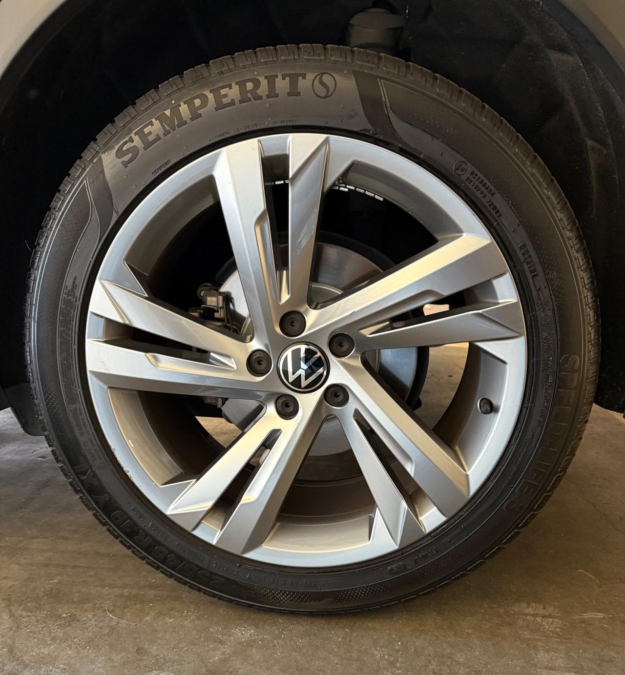 Volkswagen Tiguan 2.0 Tdi 150CV DOPPIO RLINE Dsg