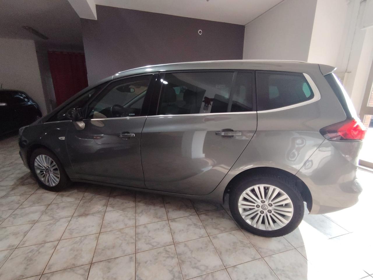 Opel Zafira 1.6 metano