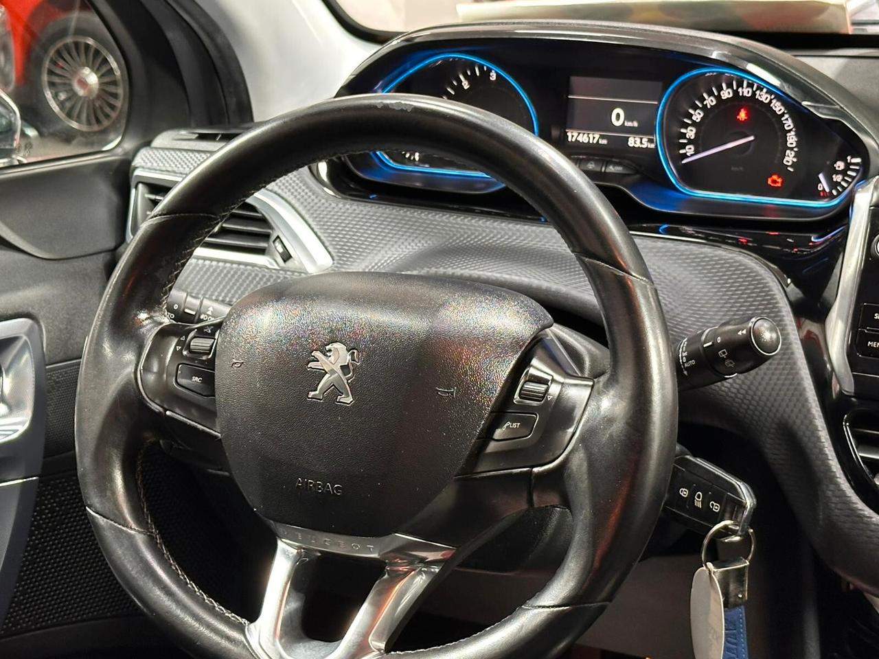 Peugeot 2008 BlueHDi 1.6 99cv Black Matt - 2016
