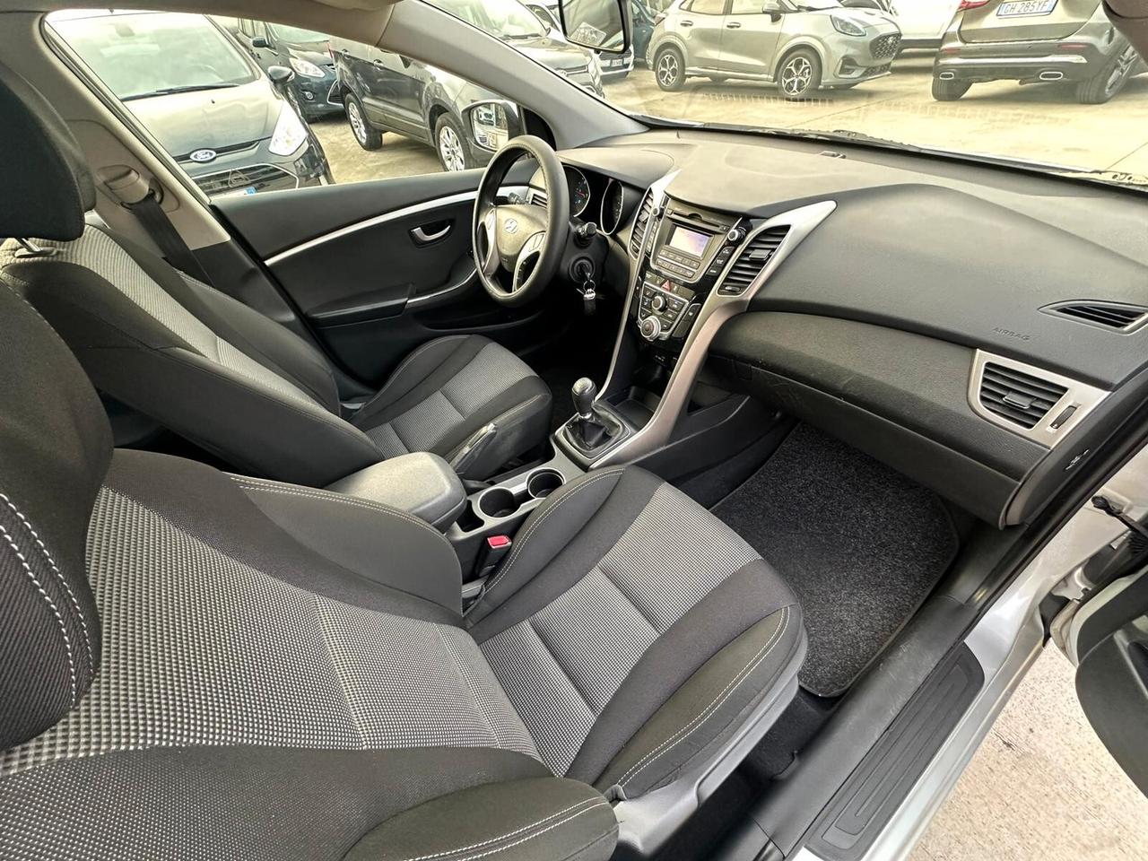 Hyundai i30 1.6 CRDi STATION WAGON Comfort