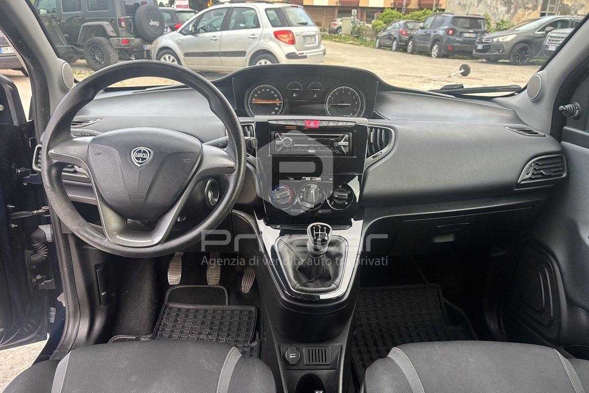LANCIA Ypsilon 1.2 69 CV 5 porte GPL Ecochic Gold