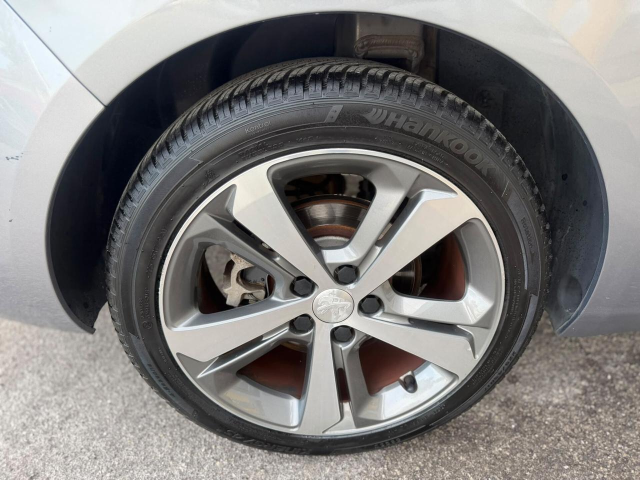 Peugeot 308 PureTech Turbo 130 S&S SW Allure