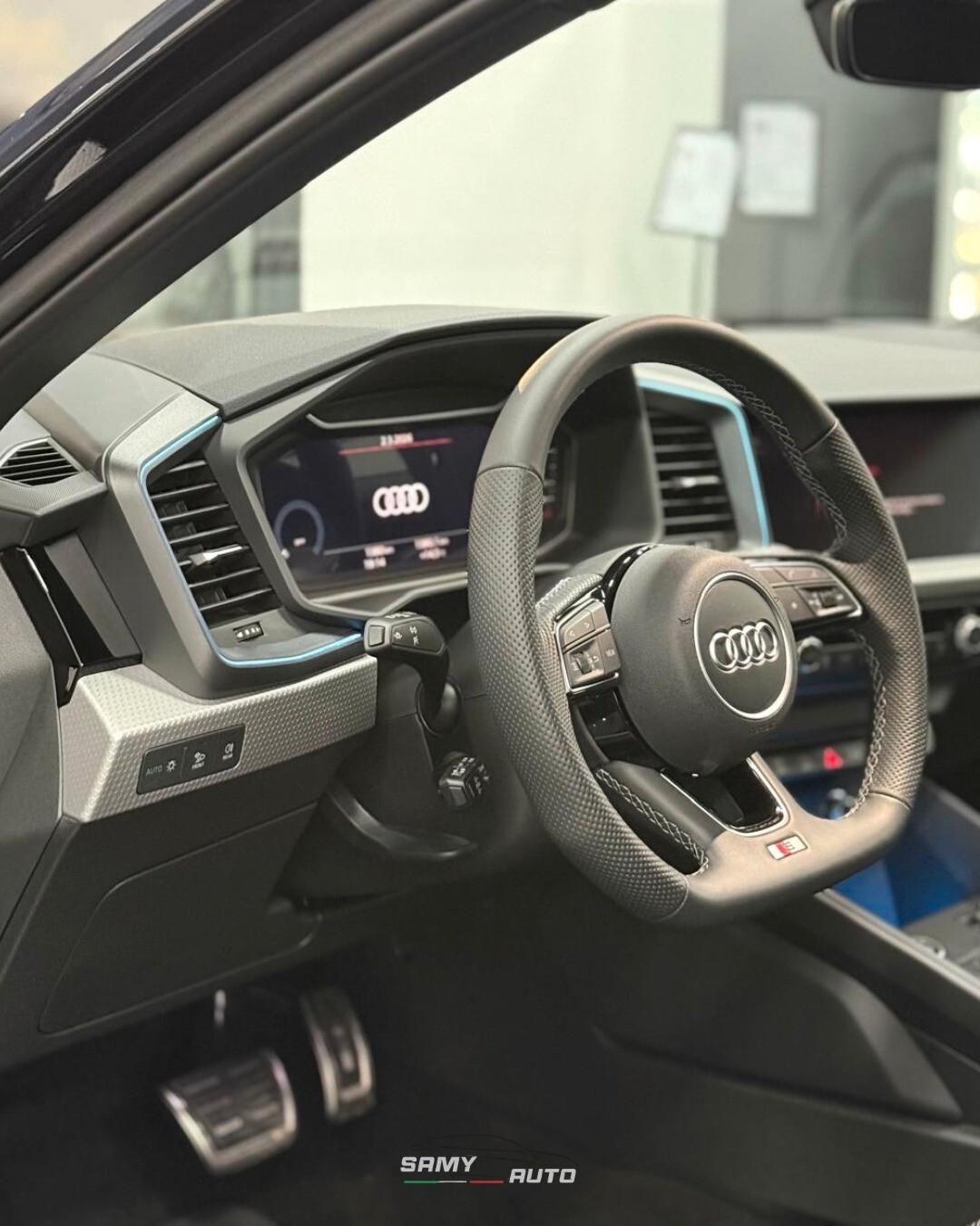 Audi A1 SPB 40 TFSI S tronic Identity Black