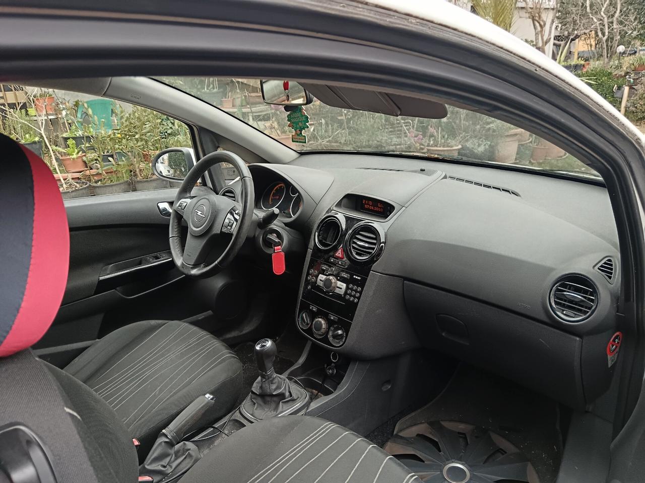 Opel Corsa 1.2 80CV 3 porte GPL-TECH Club